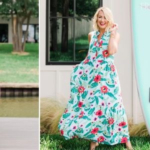 Brand New With Tags Tiered Floral Maxi Dress XS